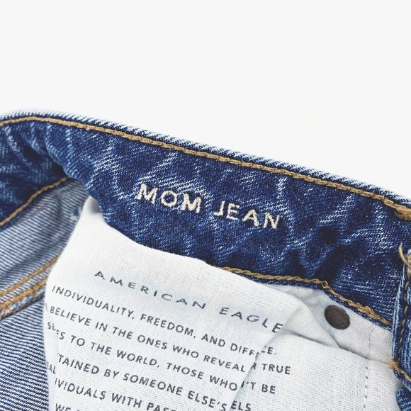 AEO Distressed Stretch Mom Jean Sz 8L - Picture 8 of 9